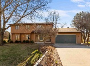 39 Butte Des Morts Ct, Appleton, WI 54914