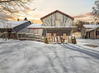 590 Alberta St, Auburn Hills, MI