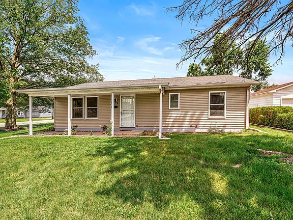 3rd image of 3229 Kent Ln