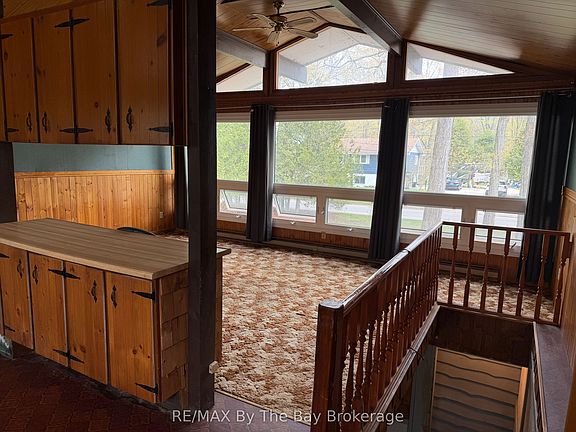 5th image of 288 Knox Rd E