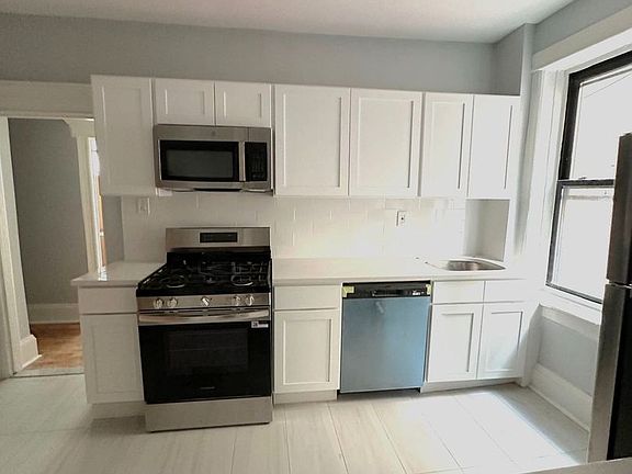 3rd image of 900 Central Ave APT 14
