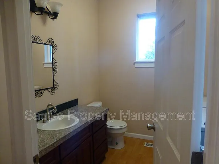 1109 NE 106th Ave — Photo 20