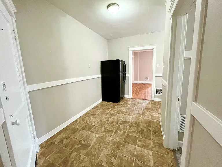 1203 Wilmington Ave #1W — Photo 10