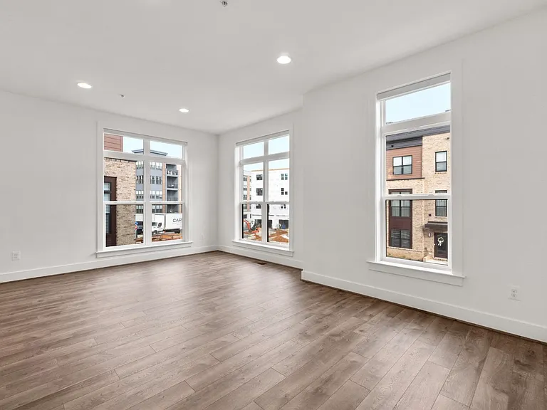 3310 Woodland Phlox St — Photo 31