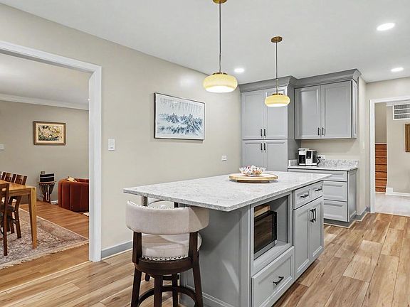 5th image of 1324 Towlston Rd
