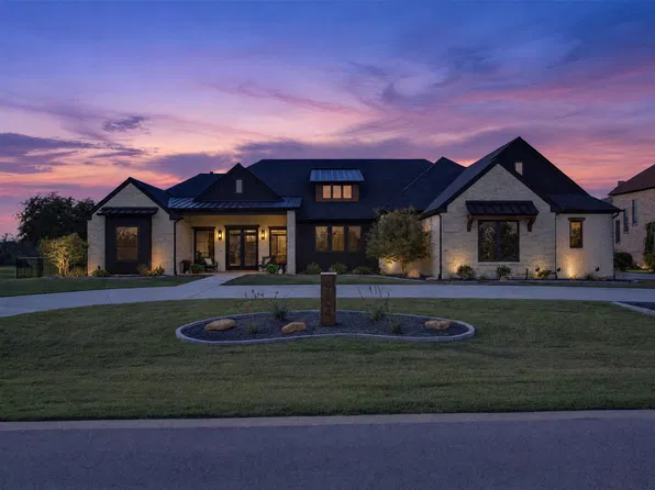 6104 Montrose St, Cleburne, TX 76033