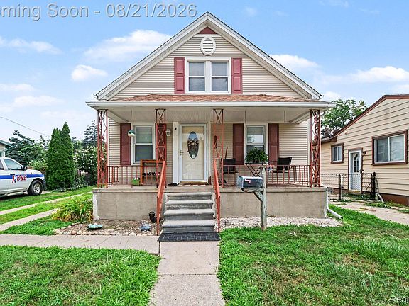 3rd image of 2136 Boldt St