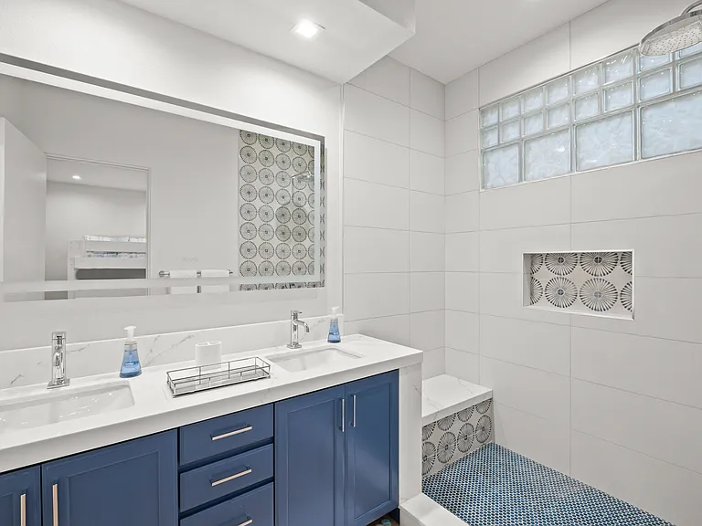 781 Box Canyon Trl — Photo 24