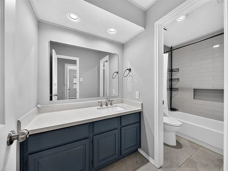 758 Rolling Mill Dr — Photo 32