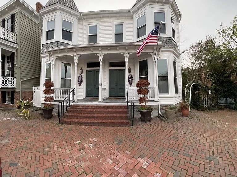 330 Middle St #2 — Photo 9