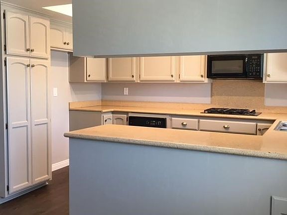 5th image of 3442 Newton St