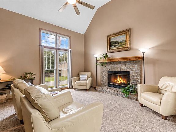 3rd image of 12110 S Acuff Ln