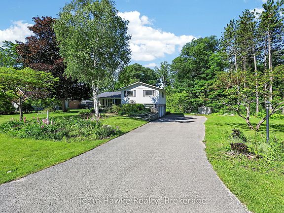3rd image of 321 Glenbrook Dr