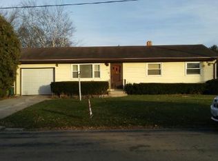 5411 S Harlan Dr, Rochelle, IL 61068