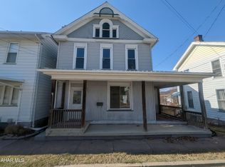 209 N Market St, Martinsburg, PA