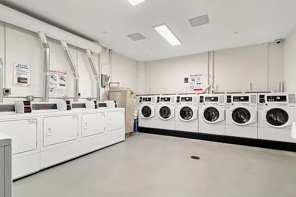 Rented by REAL New York | media 37