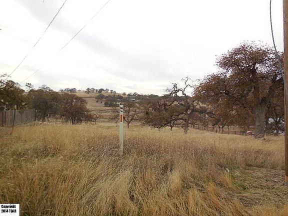 5th image of 1682 Carmelita Ln
