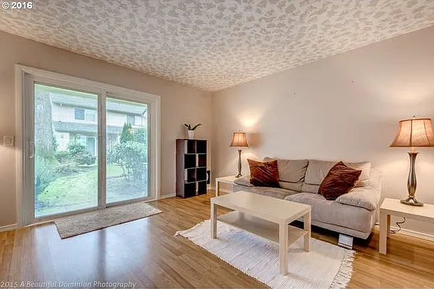 470 N Hayden Island Dr — Photo 4