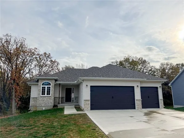 14 SE 230th Rd, Warrensburg, MO 64093