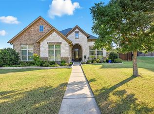 720 Falls Creek Ct, Burleson, TX 76028