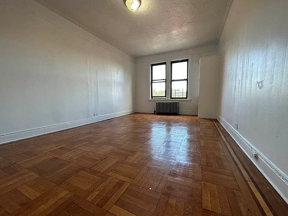 1920 Osborne Pl #2E