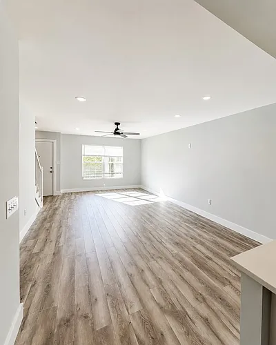 180 Cypress Way E Photo 1
