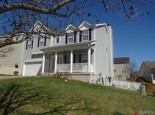 938 Molloy Dr, O'Fallon, MO 63366