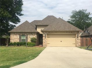 3929 Le Brooke Ln, Benton, LA 71006