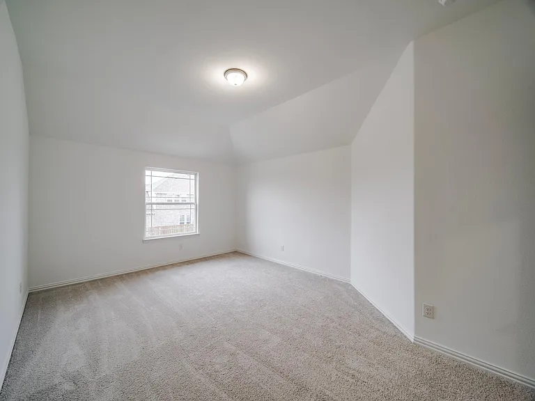 504 Waters Way — Photo 26