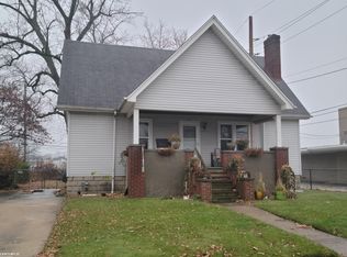 36 Lincoln Ave, Clawson, MI 48017