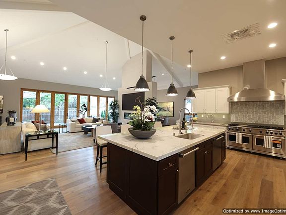 2nd image of 1127 Doralee Way