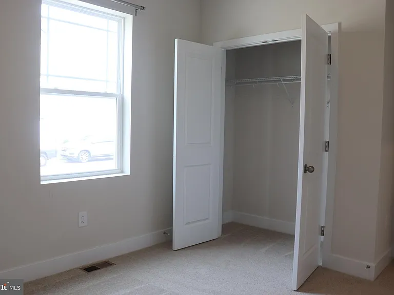 10728 Millport St — Photo 12