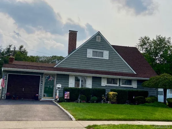 30 Cable, Hicksville, NY 11801