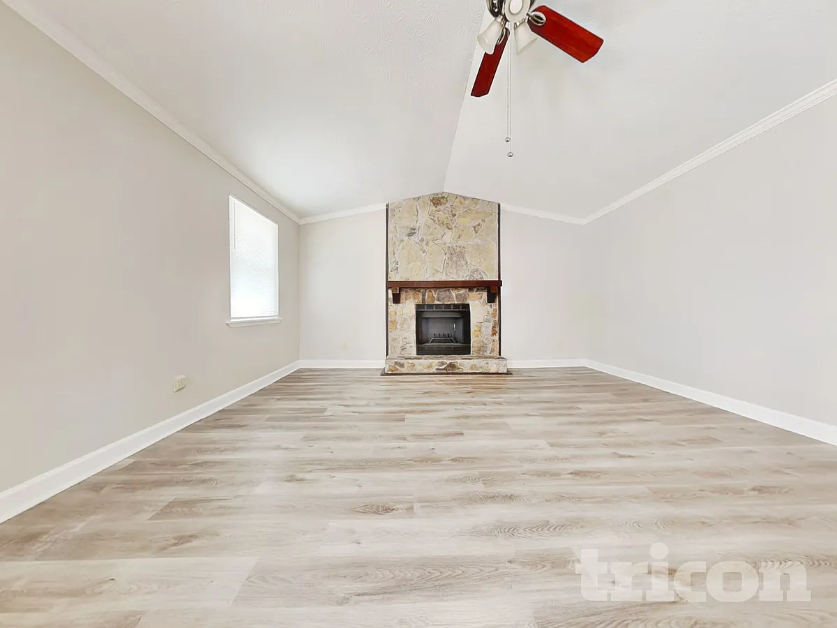 Building Photo - 2543 Mistletoe Ln
