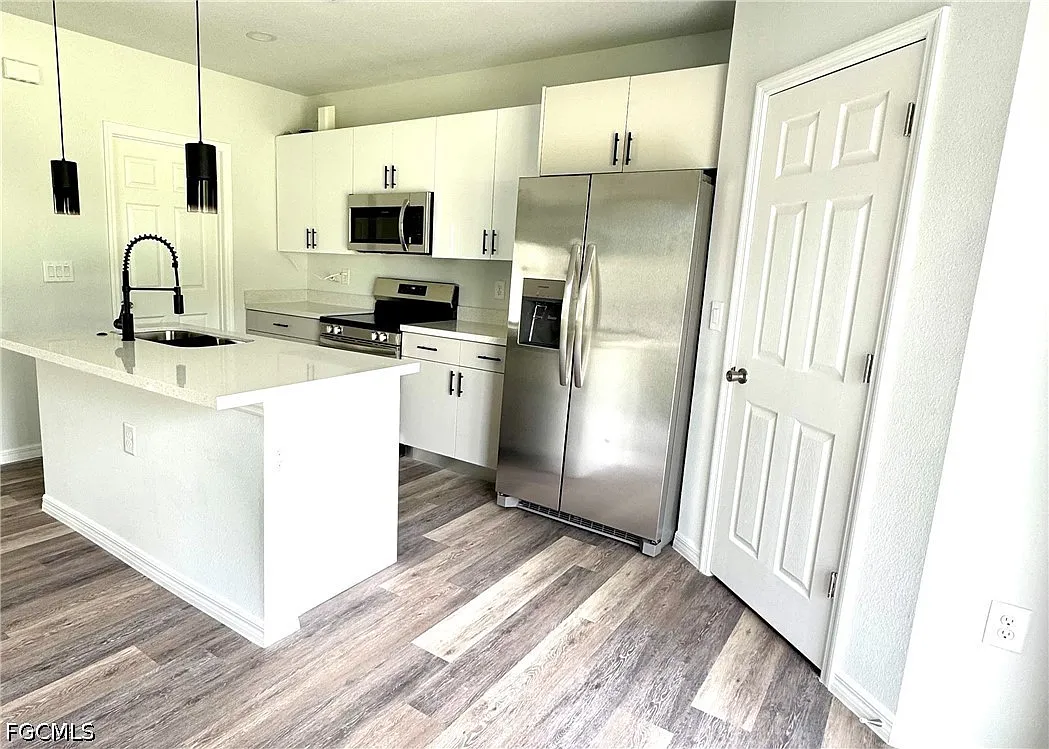 3 bed, 2.5 bath, 1548 sqft, $1,850 — Photo 4