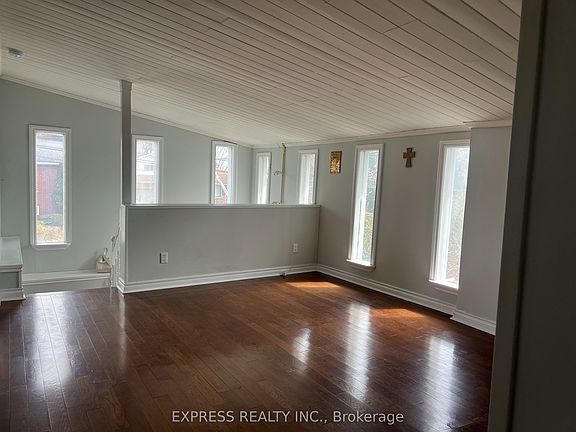 5th image of 2184 Maple Grove Rd