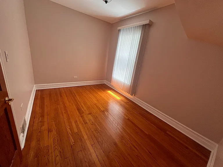 4733 N Kedvale Ave — Photo 10