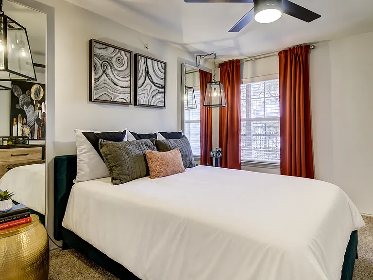 Noah Apartments — Photo 16