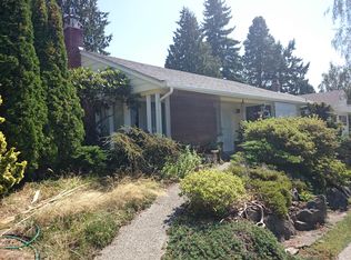 9200 47th Ave SW, Seattle, WA 98136