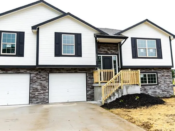 3201 Steel Cir, Harrisonville, MO 64701