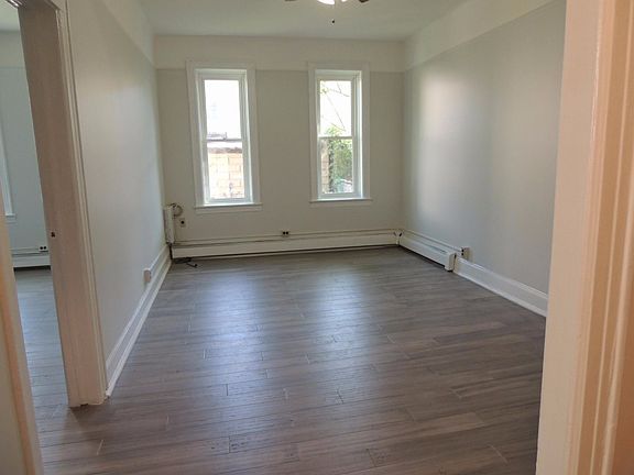 4th image of 266 Clendenny Ave APT 2