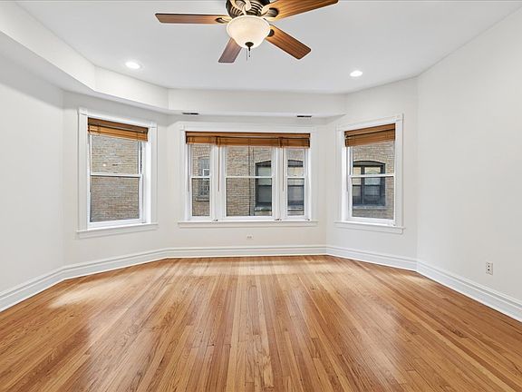 5th image of 4446 N Wolcott Ave APT 1B