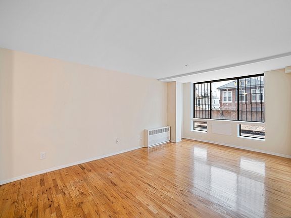 3rd image of 229 Parkville Ave APT 6C
