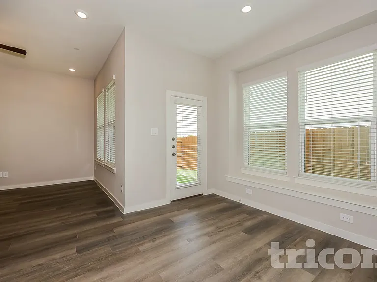 102 Rutland Ct — Photo 6