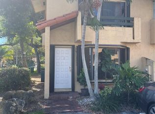 10040 SW 77th Ct, Miami, FL 33156