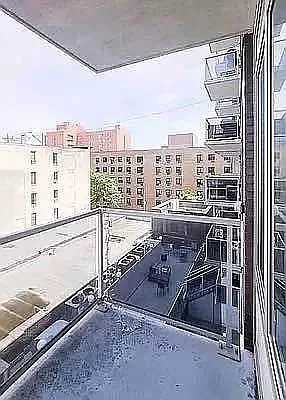 Rented by Metropolitan Property Group | media 32