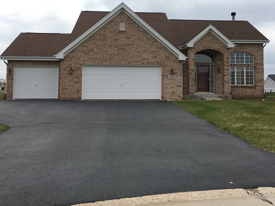 2nd image of 4426 Bellview Way