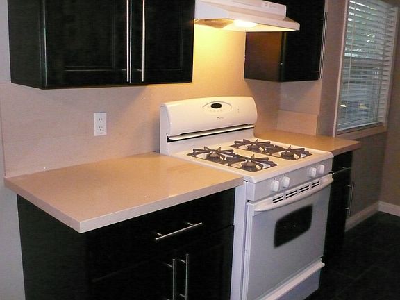 4th image of 244 N Olive St #5