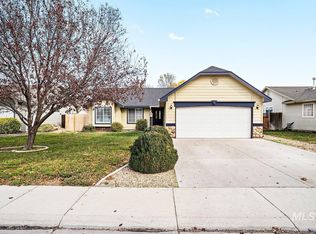 520 Arrowhead Dr, Nampa, ID 83686
