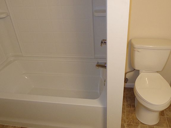 2nd bathroom (2)_01202014